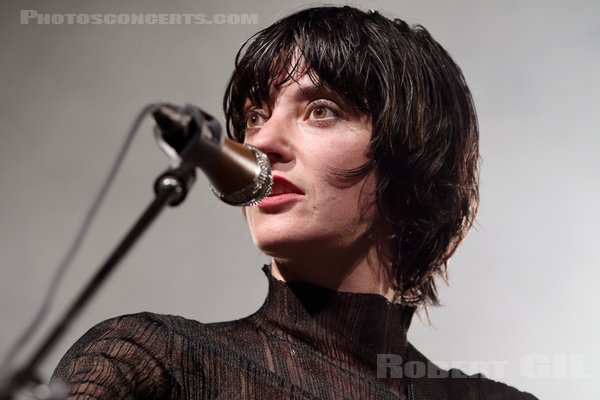 SHARON VAN ETTEN - 2022-06-15 - PARIS - La Cigale - 